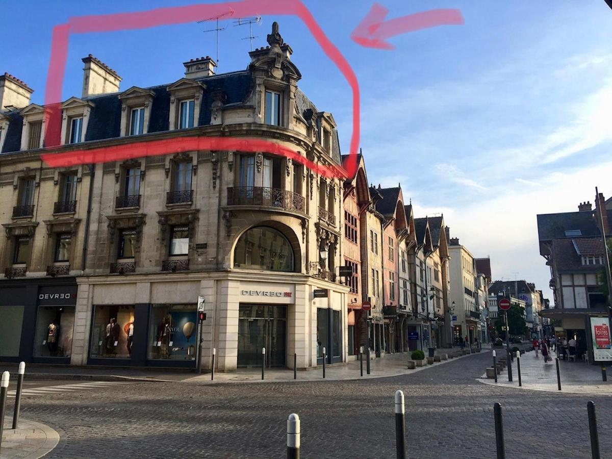 Le Millesime 2 : Hyper Centre Apartment Troyes Exterior photo